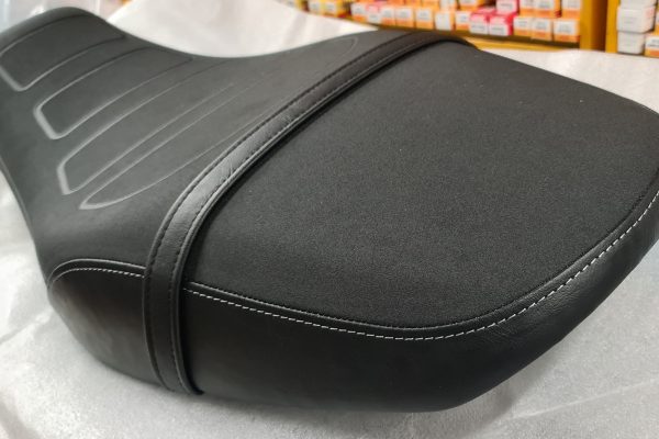 Kawasaki z650rs 20mm lower seat