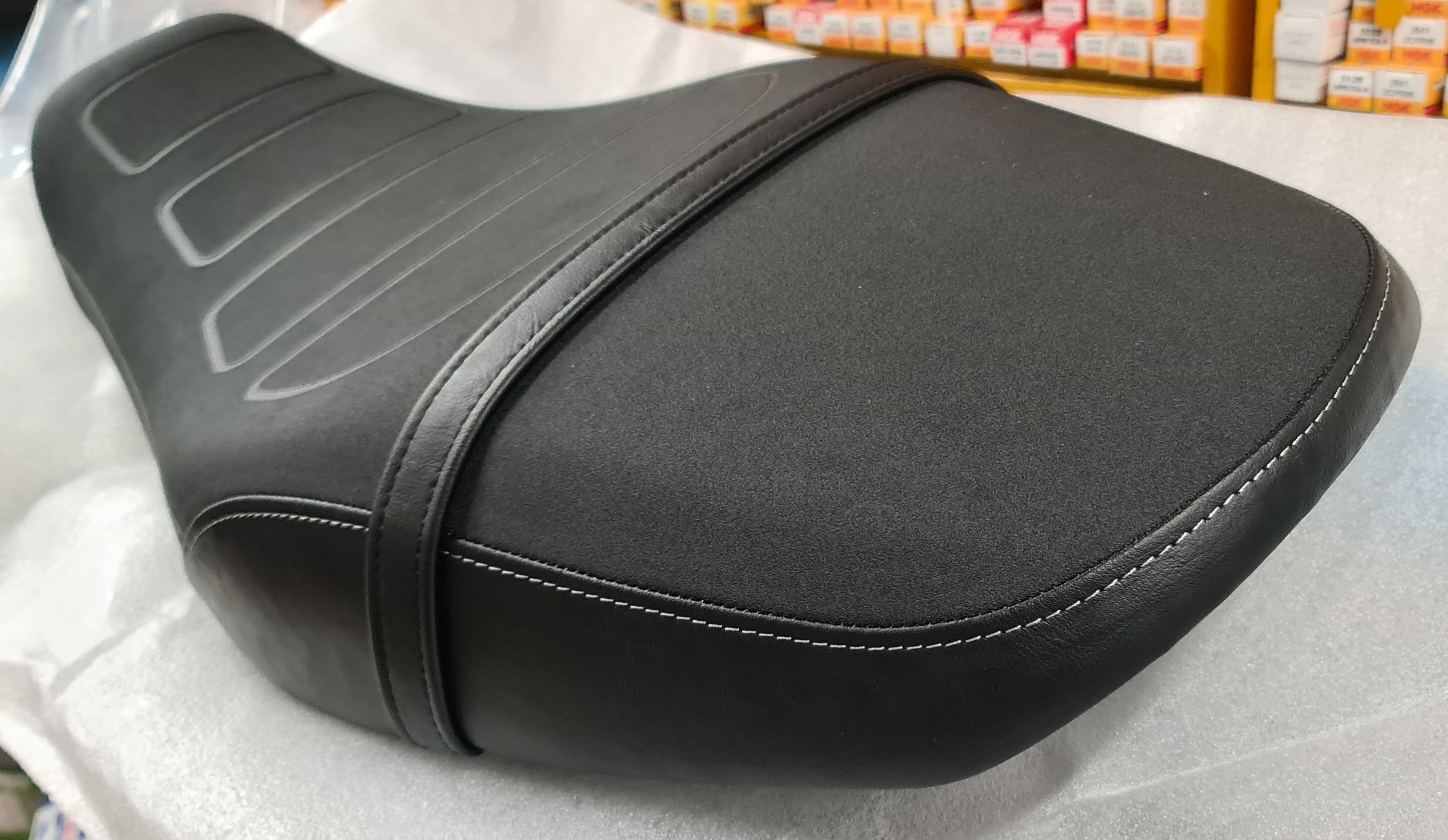 Kawasaki z650rs 20mm lower seat