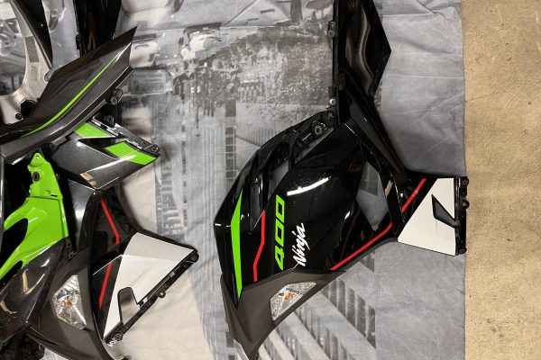 Ninja 400 side cowling LH (left hand) 2021>