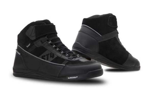 V'Quattro ST4 WP Runner